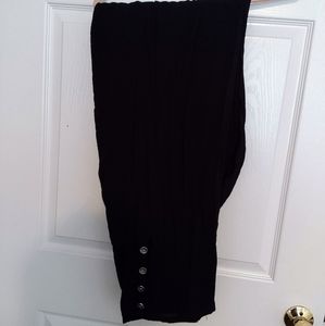 3 for $15 Zac and Rachel 2X black capris